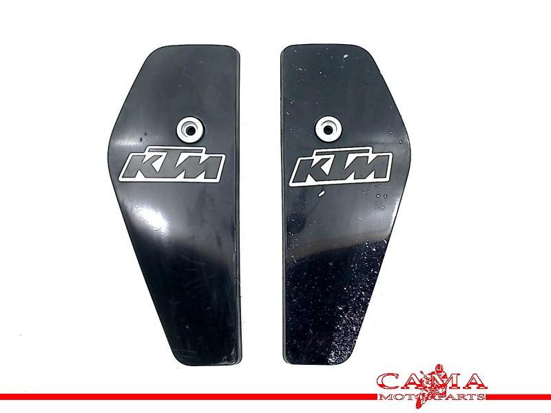 RADIATEUR CACHE KTM 690 Duke 2012-2015 (760.08.060.000), Motos, Dhr. S. di Majo, Utilisé, Info@cama-motorparts.nl, P.J. Troelstraweg 8 8
3144 CX  MAASSLUIS, NL