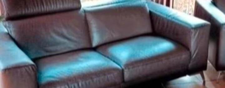 Echte Lederen Salon: Chocolade kleur.  Met voetbankje., Huis en Inrichting, Zetels | Zetels en Chaises Longues, Zo goed als nieuw