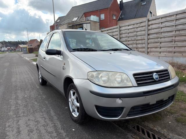 punto 1200 benz. met airco wordt gekeurd voor verk euro 4, Autos, Fiat, Particulier, Punto, ABS, Airbags, Air conditionné, Alarme
