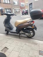 Brommer kisbee Klaas A, Fietsen en Brommers, Ophalen, Zo goed als nieuw, Benzine, Peugeot