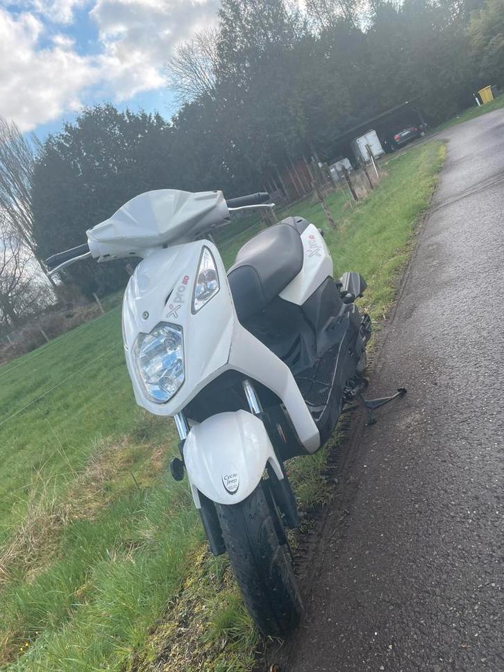 SYM X PRO, Fietsen en Brommers, Scooters | SYM, Zo goed als nieuw, Elektrisch, Ophalen