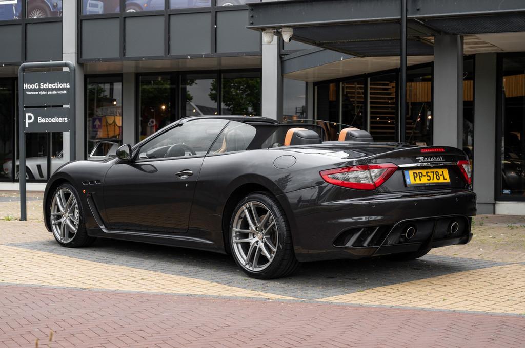 Maserati GranCabrio 4.7 MC (bj 2016, automaat), Auto's, Maserati, Automaat, 4 zetels, Gebruikt, Overige kleuren