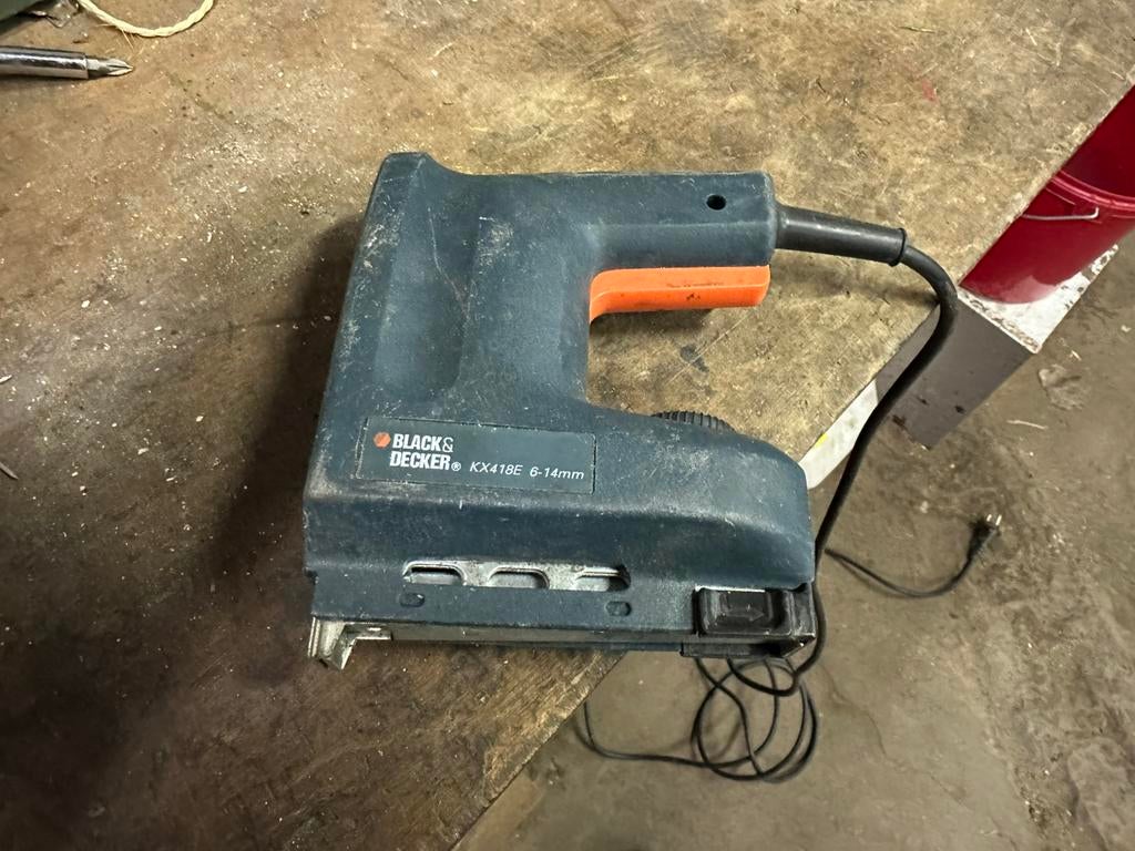 Nietmachine black & Decker, Doe-het-zelf en Bouw, Ophalen, Gebruikt