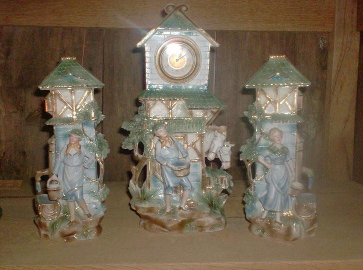 ensemble de cheminée à biscuits anciens, Antiquités & Art, Antiquités | Horloges, Enlèvement ou Envoi