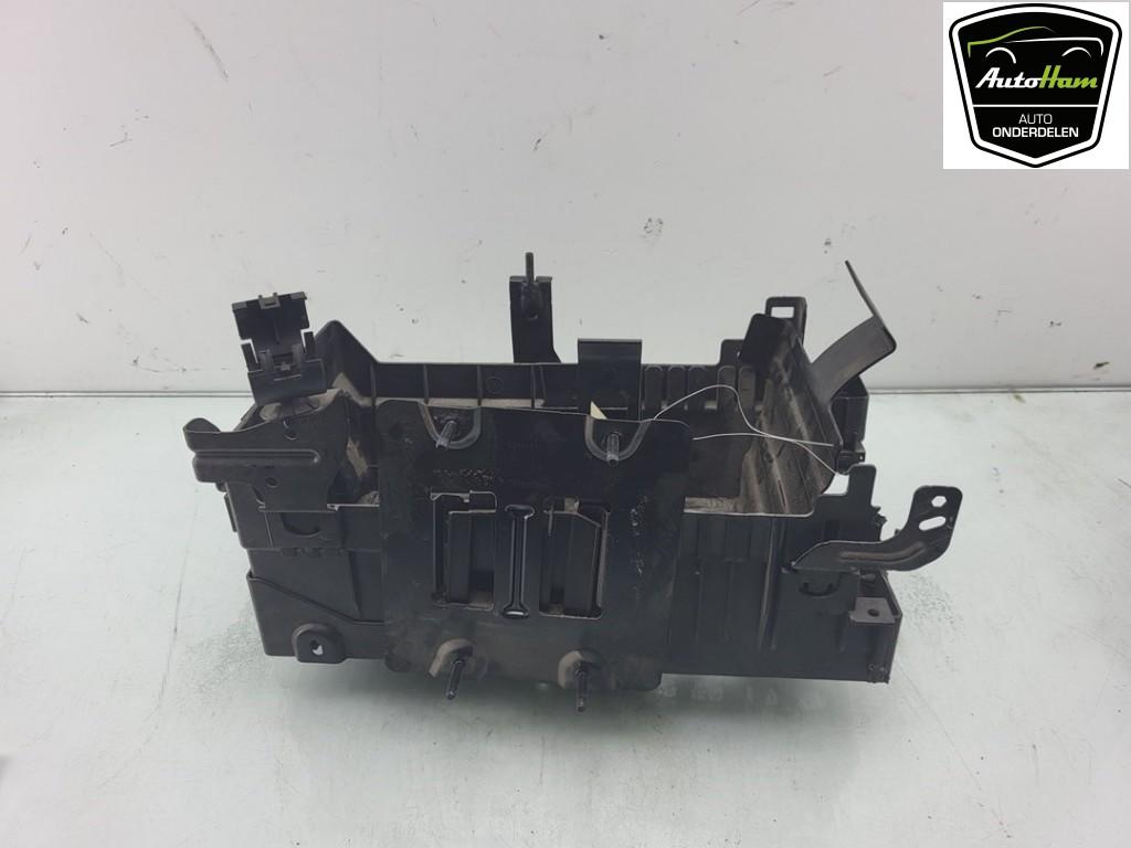 BAC A BATTERIE Opel Astra J Sports Tourer (PD8 / PE8 / PF8), Utilisé, Opel