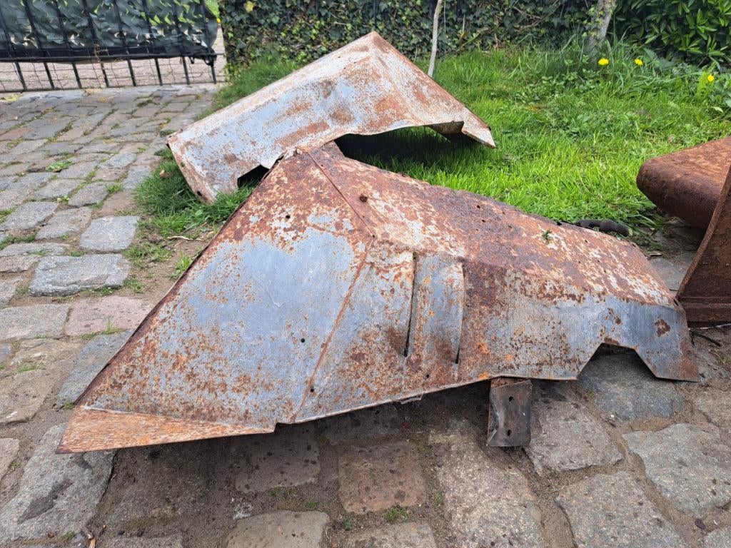 Jeep willys cj3b spatborden, Ophalen