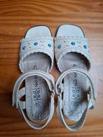 Sandalen met hak, Ophalen