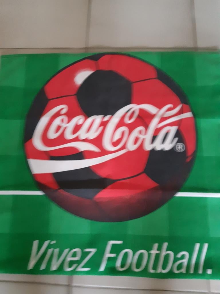 Taie d'oreiller Coca-Cola, Maison & Meubles, Enlèvement ou Envoi, Utilisé, Une personne, Drap-housse ou Taie d'oreiller