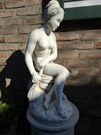 Tuinbeeld godin venus, Ophalen, Zo goed als nieuw