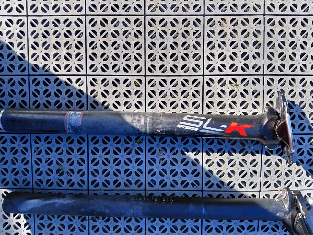 2 zelden gebruikte zadelpennen, Ophalen of Verzenden, Zadel, Carbon