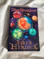 Fire & Hemlock, Livres, Fantastique, Enlèvement ou Envoi, Comme neuf