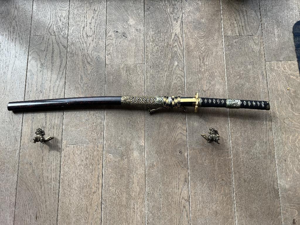 Replica Katana incl. muursteunen, Antiquités & Art, Enlèvement ou Envoi