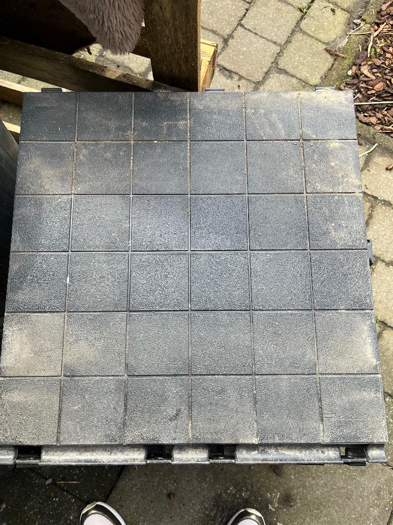 Isabella voortent tegels, Ophalen, Zo goed als nieuw, Isabella