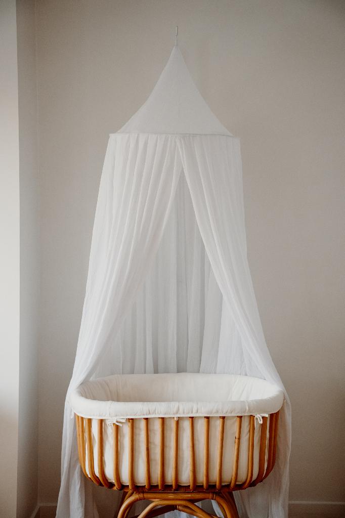 Rotan wieg childhome inclusief klamboe en piekstok Jollein, Ophalen, Zo goed als nieuw, Wieg