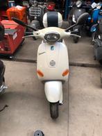 Piaggio vespa, Fietsen en Brommers, Ophalen, Zo goed als nieuw