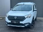 Dacia Dokker benzine camera navigatie, Auto's, Voorwielaandrijving, 4 cilinders, Start-stop-systeem, Wit