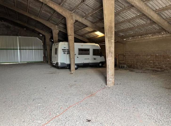 Emplacement camping-car caravane région de Nandrin, Caravans en Kamperen, Caravanopslag