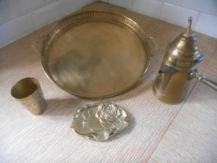 Schaaltje - theepot - asbak - beker - koper., Antiek en Kunst, Antiek | Brons en Koper, Koper, Ophalen of Verzenden