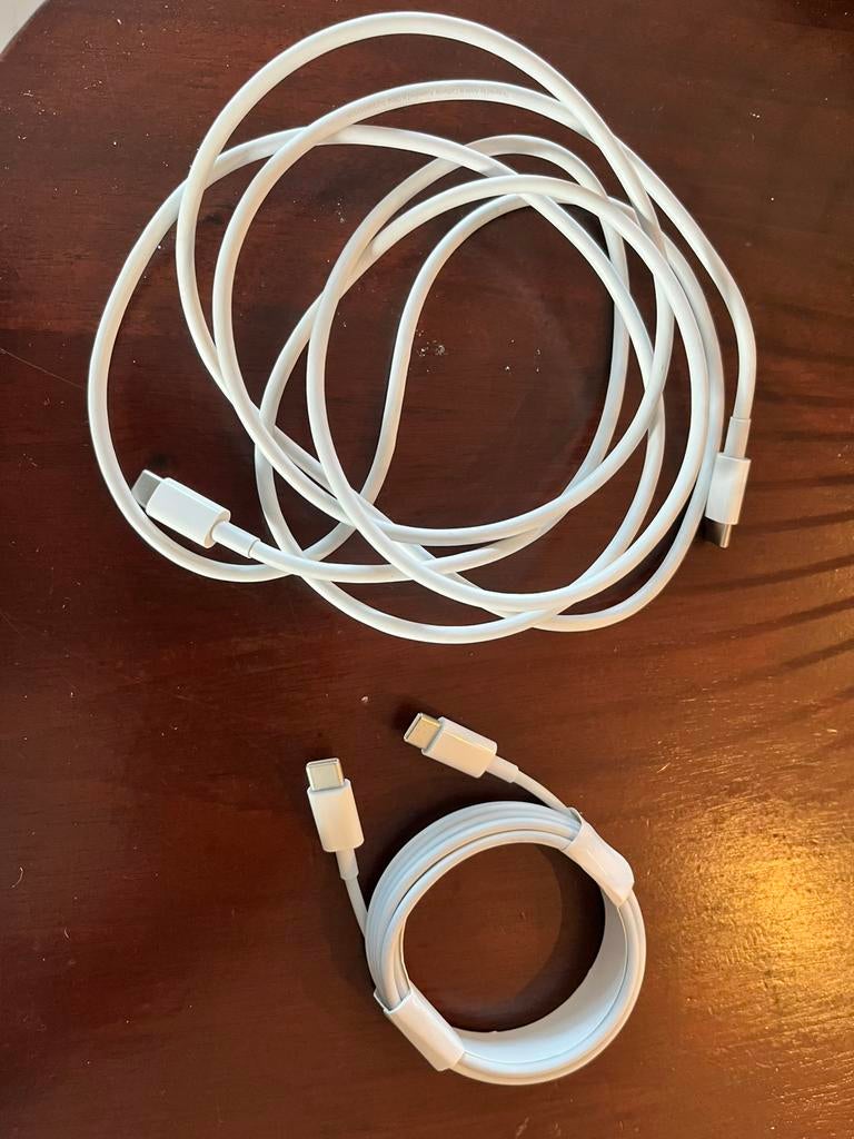2x USB-C naar USB-C kabel Belkin, Telecommunicatie, Ophalen, Zo goed als nieuw