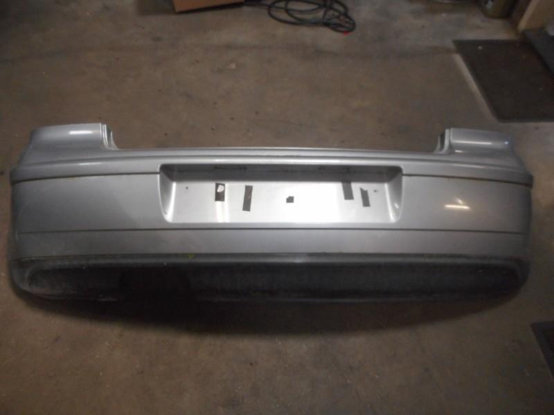 ENJOLIVEUR PARE CHOC ARRIERE Volkswagen Polo IV (9N1 / 2/3), Utilisé, Arrière, Volkswagen, Pare-chocs