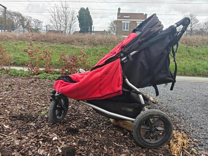 Poussette Mountain Buggy bi-place, Enfants & Bébés, Poussettes & Combinaisons, Utilisé, Poussette, Autres marques, Voiture duo