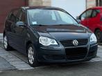 Volkswagen Polo 1.2i • Nieuwe Distributiek. • Blanco Gekeurd, Auto's, Voorwielaandrijving, Stof, Zwart, 5 deurs
