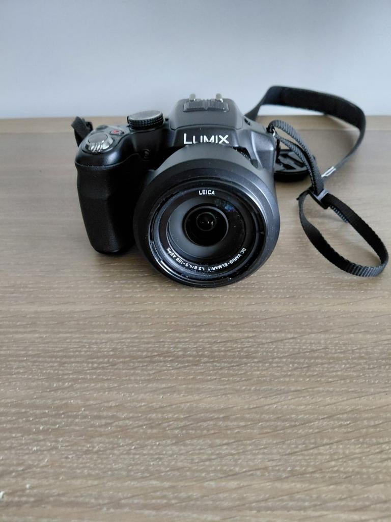 Panasonic Lumix DMC-FZ200 + Accessoires | Lichtsterke f/2.8, Enlèvement