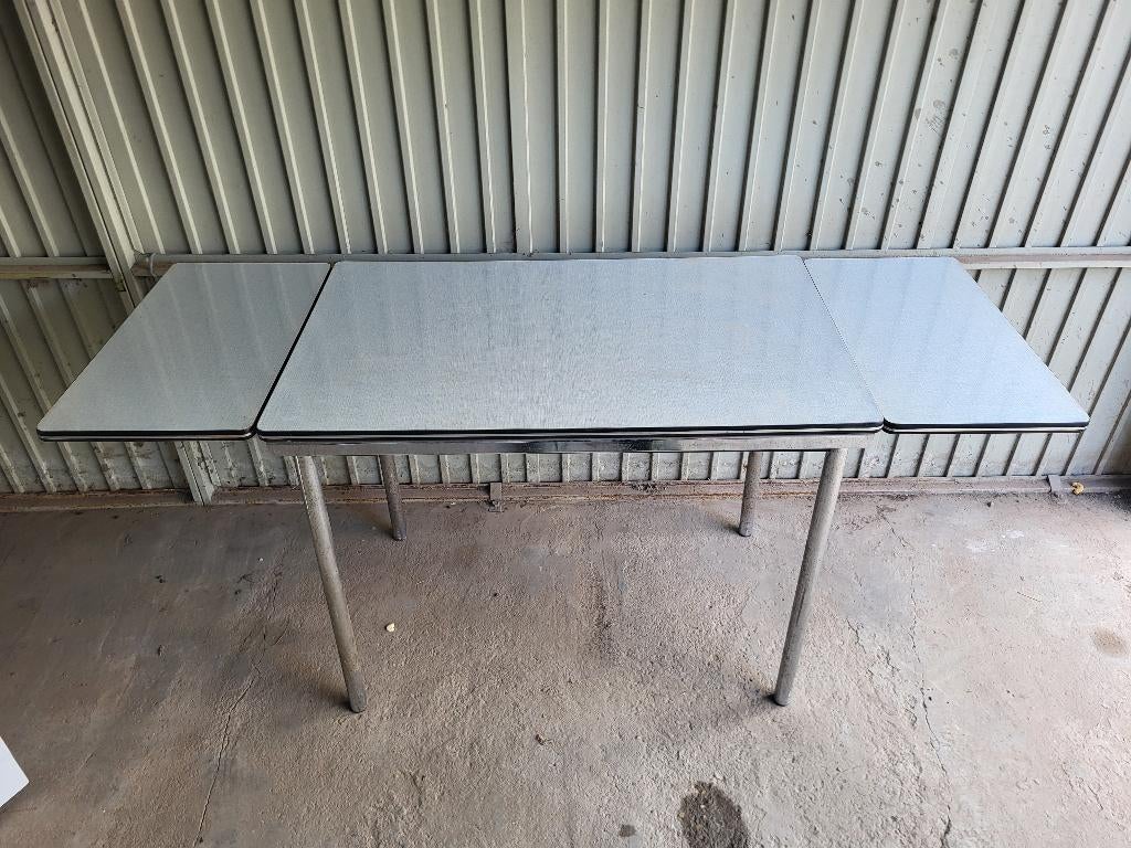 Formica tafel en 4 stoelen - jaren 60, Ophalen