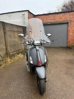 Vespa Sprint 50 A klasse, Fietsen en Brommers, Scooters | Vespa, Ophalen, Klasse A (25 km/u), Zo goed als nieuw, Benzine
