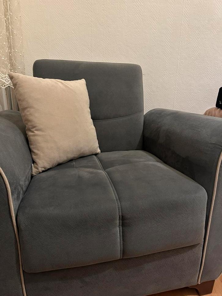 Comfortabele Zetelset 3-zits + 1-zits met opbergruimte, Huis en Inrichting, Zetels | Zetels en Chaises Longues, Zo goed als nieuw