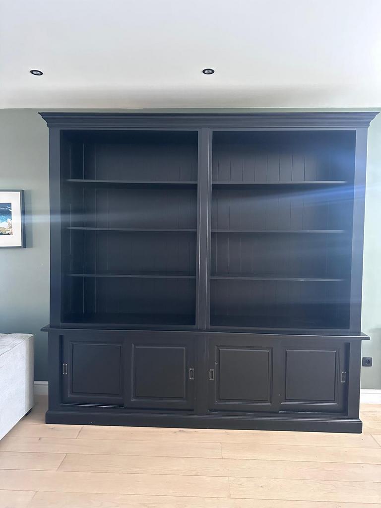 Zwarte woonkamerkast, Ophalen, Gebruikt