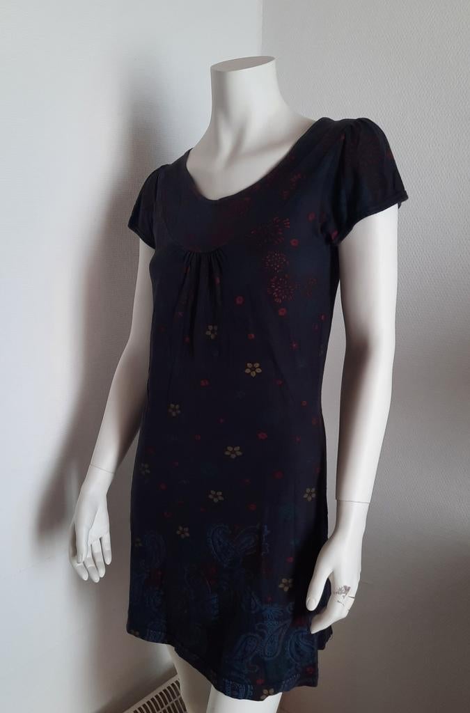 Robe « M », Vêtements | Femmes, Robes, Enlèvement ou Envoi, Taille 38/40 (M), Au-dessus du genou