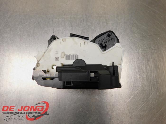 Serrure portière mécanique 4portes arrière gauche d'un Vo, Volkswagen, -, 3 mois de garantie, Utilisé