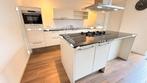 #1 Uitgeruste keuken met centraal eiland, Huis en Inrichting, Ophalen, Wit, Graniet of Steen, Zo goed als nieuw