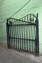 Portail en fer forgé, Enlèvement, Utilisé