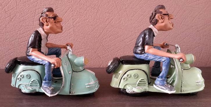 Lot / partij beelden man op Vespa scooter ( NIEUW in doos ), Verzamelen, Beelden en Beeldjes, Nieuw, Ophalen of Verzenden