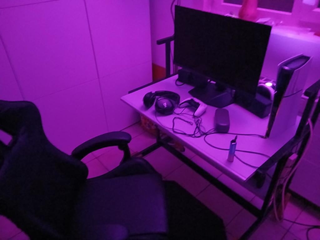 Nieuwe gaming setup: monitor msi mag qd oled en ps5 slim, Ophalen