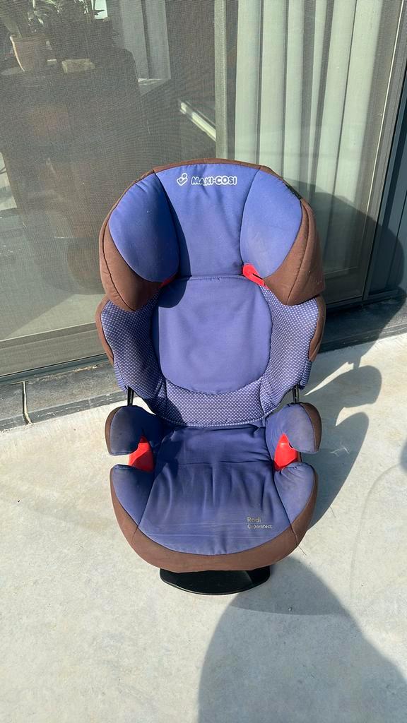 Autostoeltje voor kinderen van 15-36 kg, Kinderen en Baby's, Autostoeltjes, Gebruikt, Maxi-Cosi, 15 t/m 36 kg, Autogordel, Ophalen
