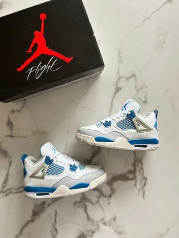 Jordan 4 Military Blue Zie Omschrijving