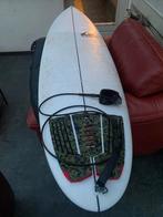 Quicksilver 6,4 surfboard plus rijs tas, Sports nautiques & Bateaux, Planche à voile sur vague, Comme neuf, Enlèvement ou Envoi
