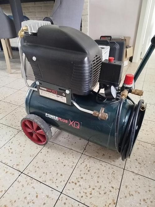 Compressor 24L POWXQ8105 + Toebehoren, Bricolage & Construction, Compresseurs, Comme neuf, 6 à 10 bars, Moins de 25 litres, 200 à 400 litres/min