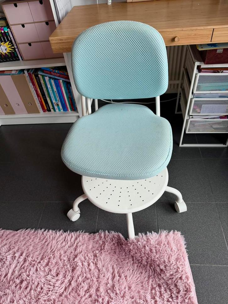Kinderbureaustoel IKEA  VIMUND, Huis en Inrichting, Bureaustoelen, Zo goed als nieuw, Bureaustoel, Blauw, Ophalen