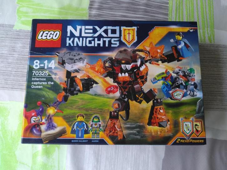 Lego Nexo Knights Infernox captures the Queen 70325 NEUF, Kinderen en Baby's, Speelgoed | Duplo en Lego, Nieuw, Lego, Complete set