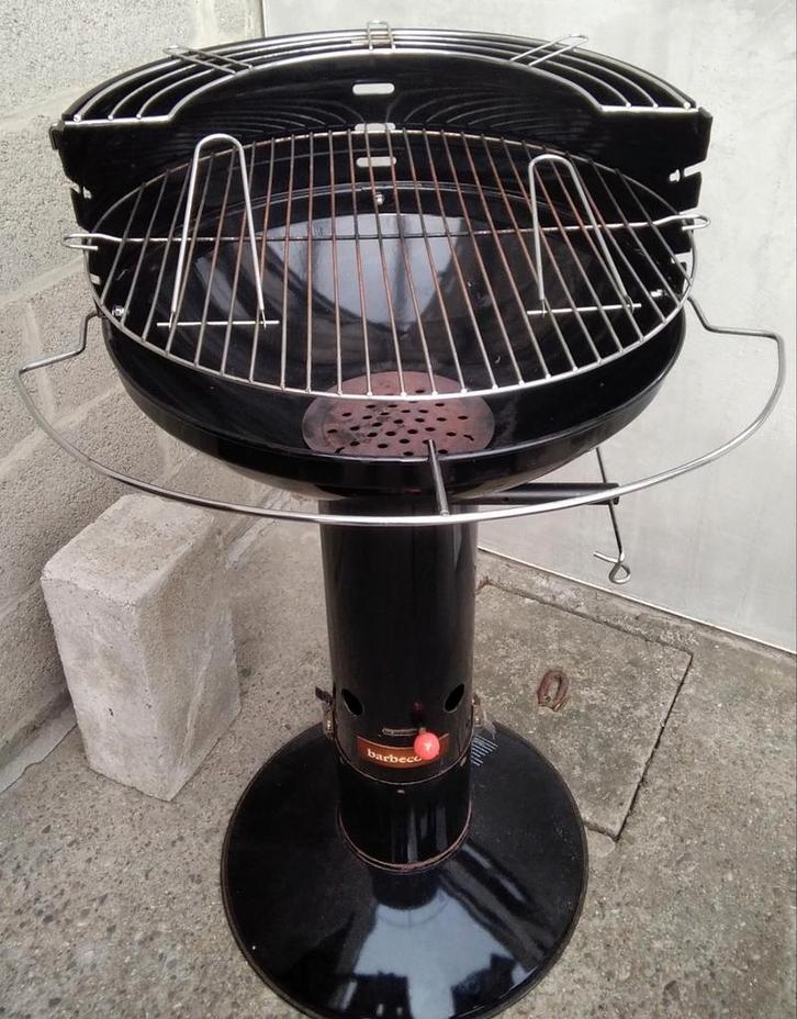 Barbecue  charbon, Tuin en Terras, Houtskoolbarbecues, Zo goed als nieuw, Ophalen