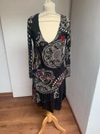 Zwart beige dames jurk van DESIGUAL maat M, Vêtements | Femmes, Robes, Comme neuf, Noir, Taille 38/40 (M), Enlèvement ou Envoi