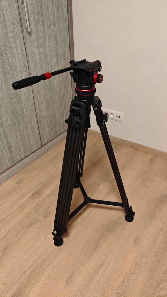 Neewer LL35 carbon statief, Audio, Tv en Foto, Fotografie | Statieven en Balhoofden, Zo goed als nieuw, Ophalen of Verzenden