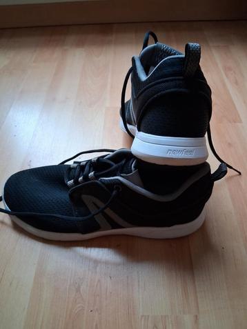 Sportschoenen P40 beschikbaar voor biedingen