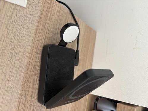 Anker Maggo Tripple lader apple watch airpods iphone, Telecommunicatie, Mobiele telefoons | Telefoon-opladers, Zo goed als nieuw