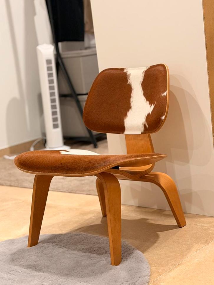 Vitra LCW leather, Huis en Inrichting, Fauteuils, Zo goed als nieuw, Ophalen