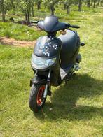 keeway hurrican 50cc, Fietsen en Brommers, Scooters | Peugeot, Ophalen, Zo goed als nieuw
